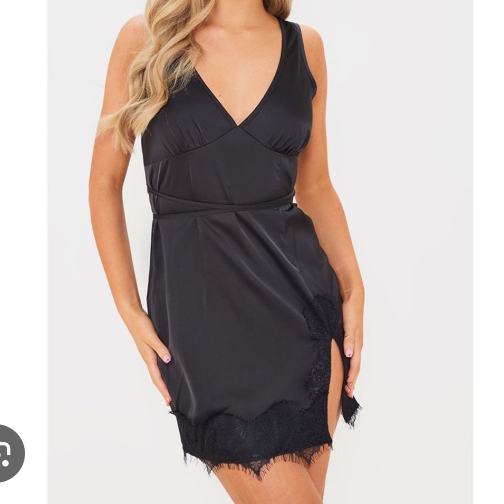 BLACK SATIN PLUNGE LACE TRIM TIE WAIST SHIFT DRESS